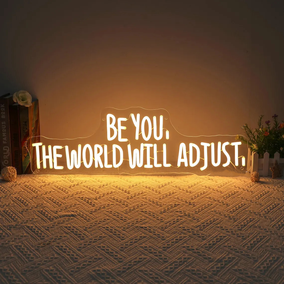 Be You The World Adjusterà Ins - Outdoor Lighting Decor Ideas recensione e prezzo